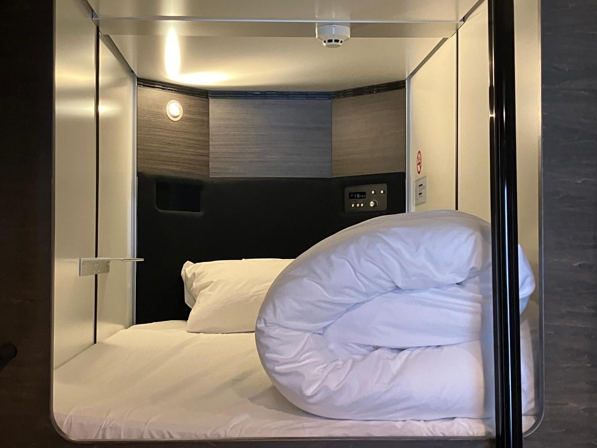 Capsule Hotel Suzumoriya Токио Экстерьер фото